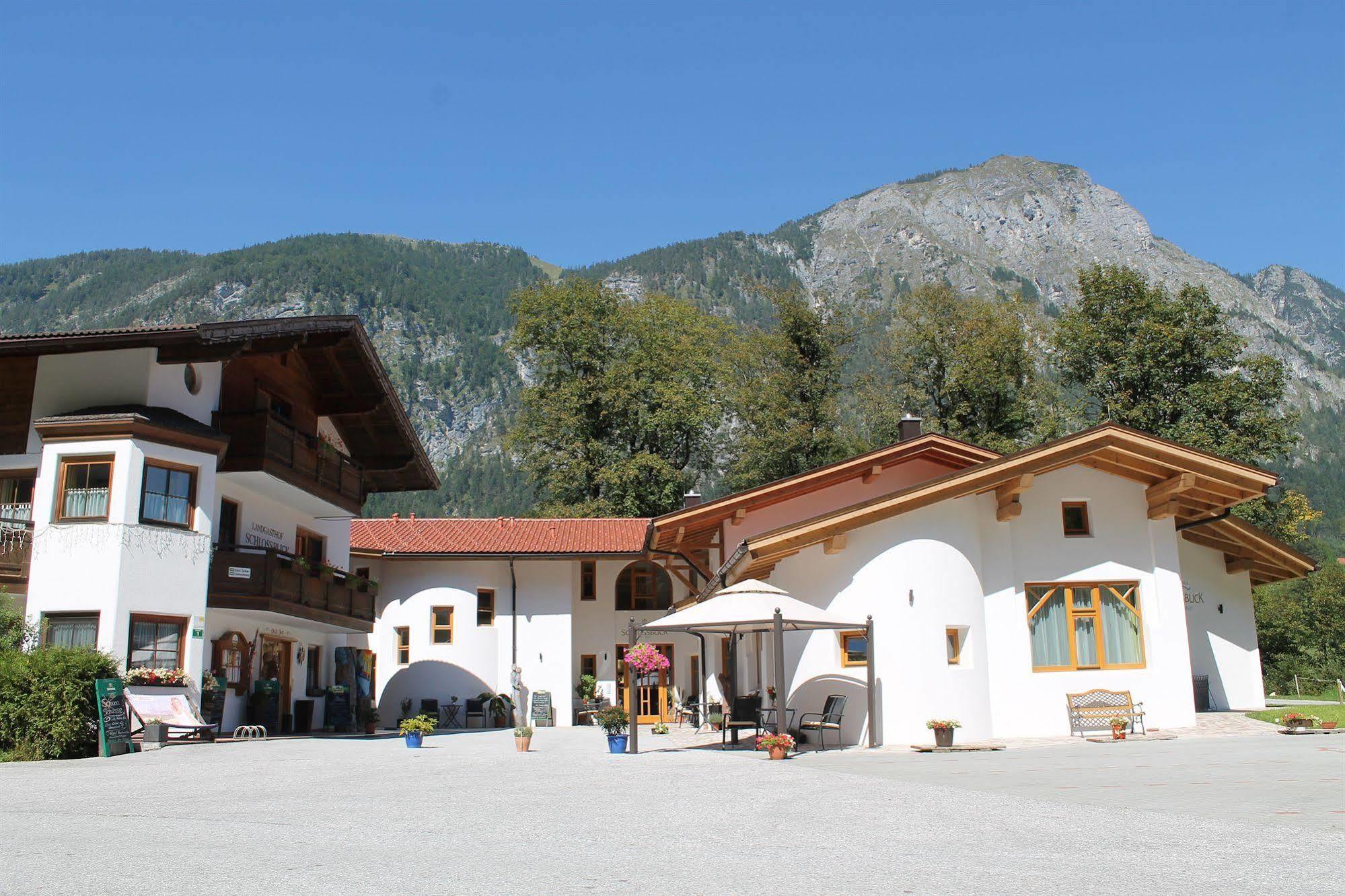 Angerberg  Hotel Kraftquelle Schlossblick מראה חיצוני תמונה
